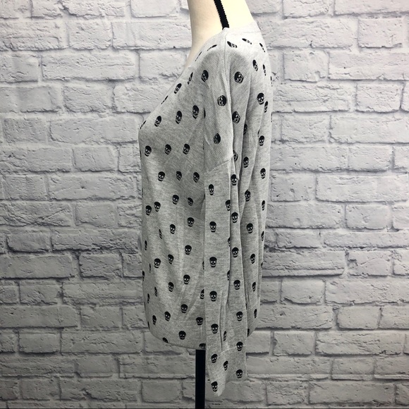 💀Philosophy Black and Gray Skull Sweater Small - Picture 3 of 14